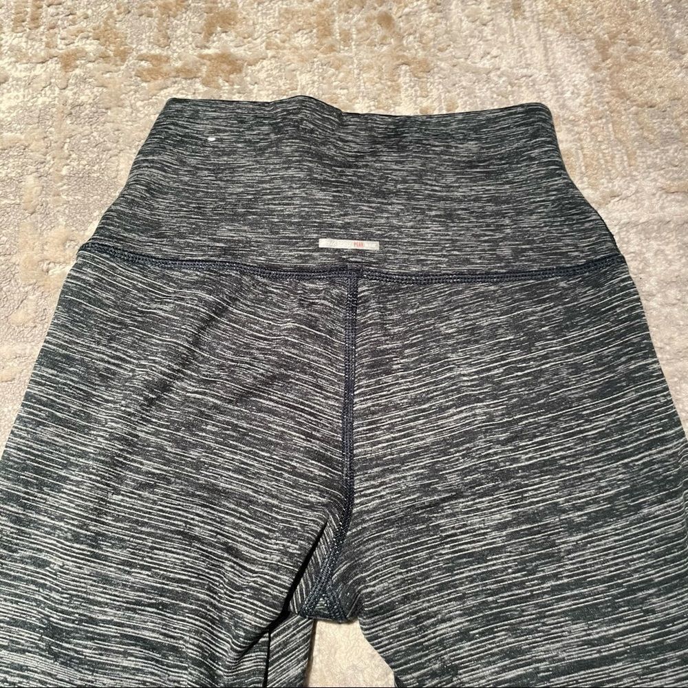 🚨 3 for $25 - AERIE Offline the Hugger High Waisted Ombre Legging - Picture 6 of 8